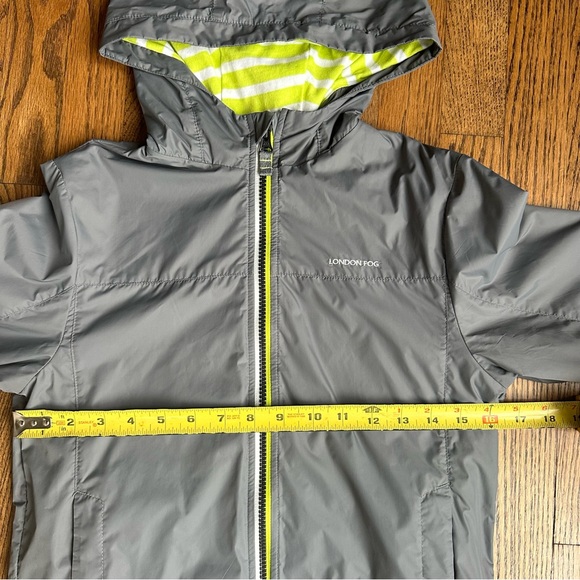Size 8 London Fog Grey Lined Windbreaker with Hood - Picture 6 of 10